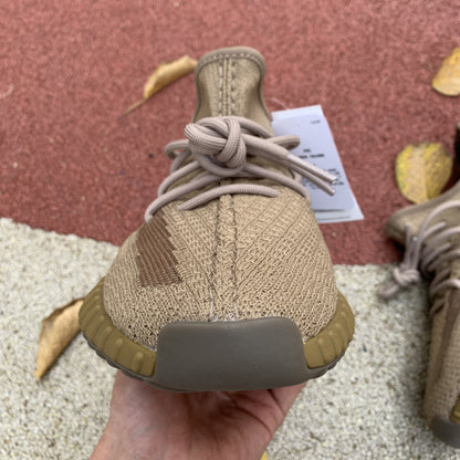 YEEZY BOOST 350 V2 "Ziemia"
