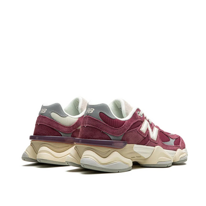 New Balance baskets 9060 en daim