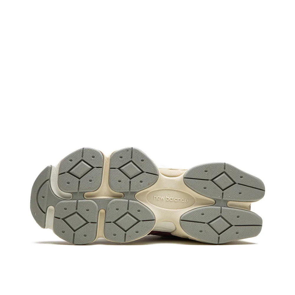 New Balance baskets 9060 en daim