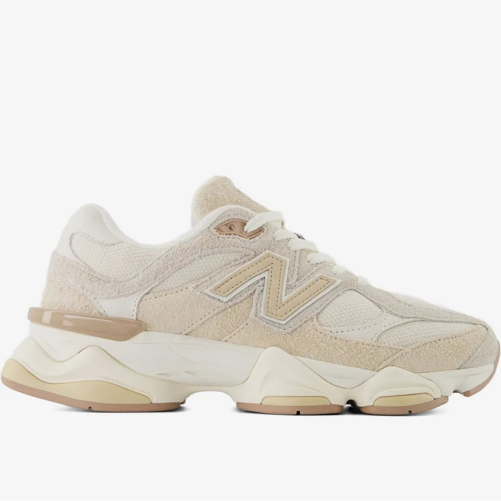 New Balance baskets 9060 'Bisque'