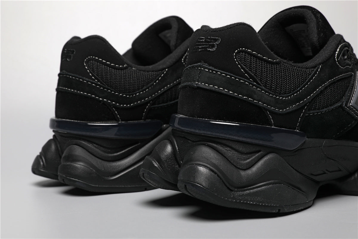 NB 9060 Edizione Completamente Nera