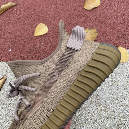 YEEZY BOOST 350 V2 "Ziemia"